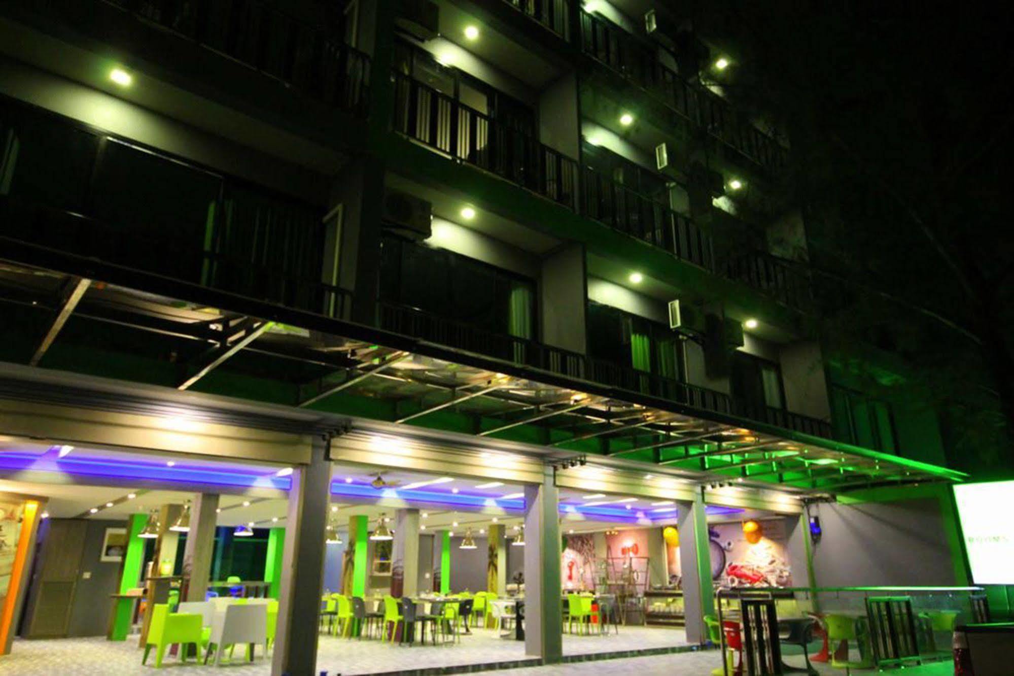 Rooms Republic Hotel Ao Nang Beach מראה חיצוני תמונה